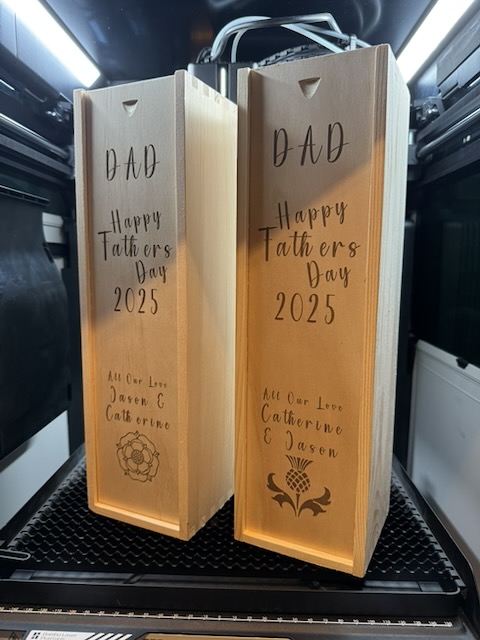 Personaliased wine giftbox